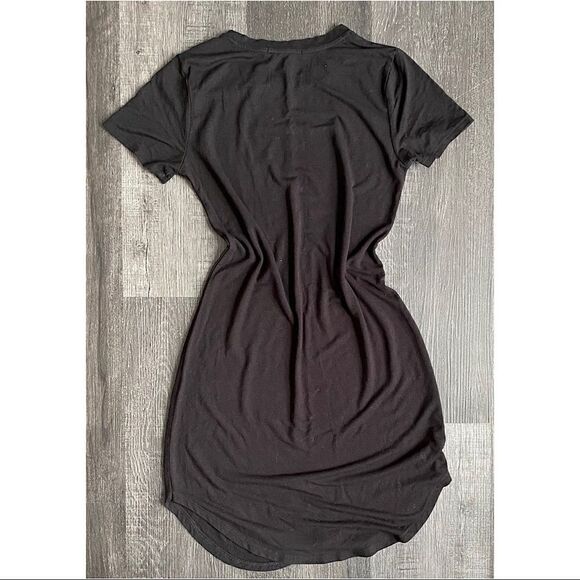 Forever 21 Black Short Sleeves Dress - Picture 3 of 5
